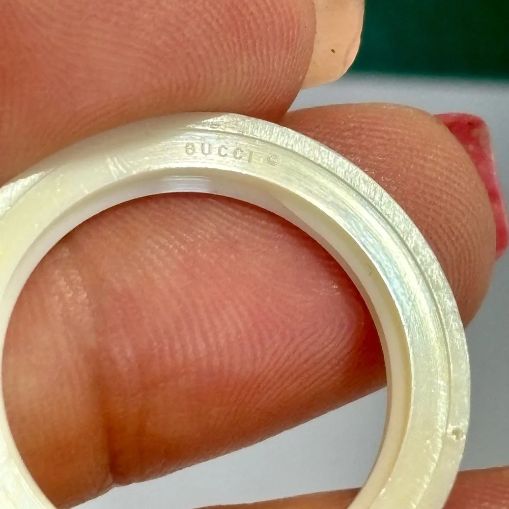 GUCCI WHITE BEZEL for the Vintage GUCCI Interchangeable bezel watch - Picture 4 of 5